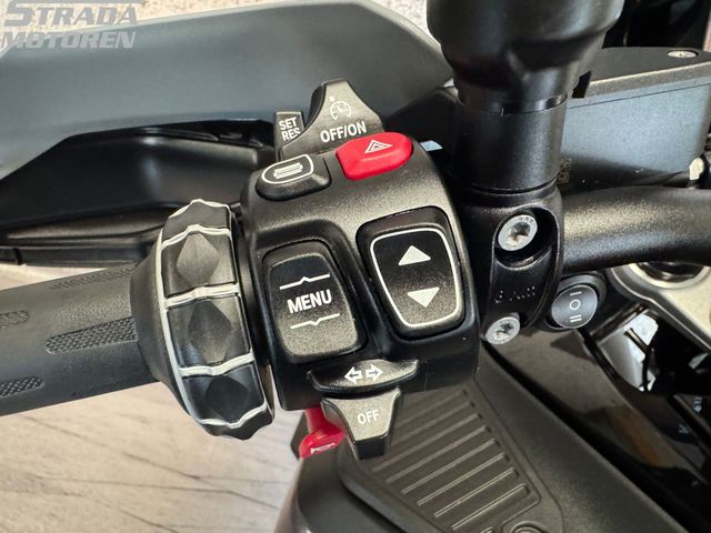 bmw - r-1300-gs-adventure-triple-black