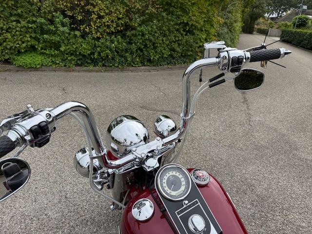 harley-davidson - softail-deluxe-flstn