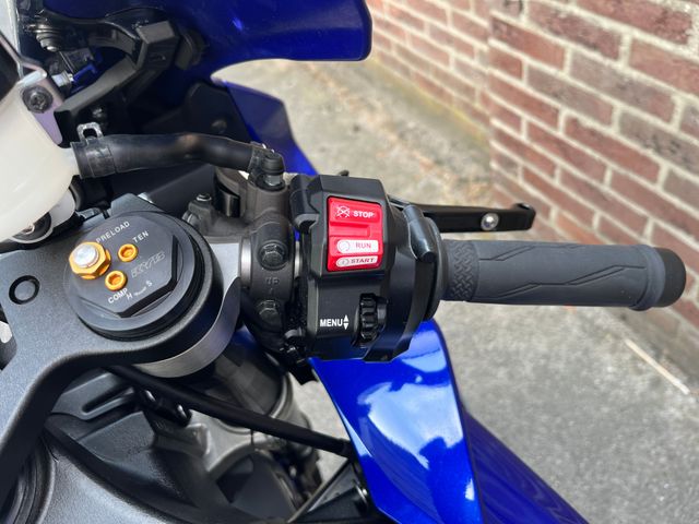 yamaha - yzf-r1