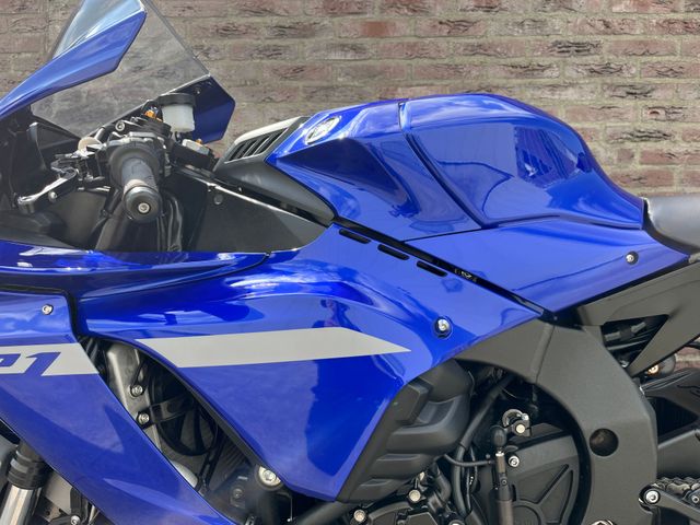 yamaha - yzf-r1