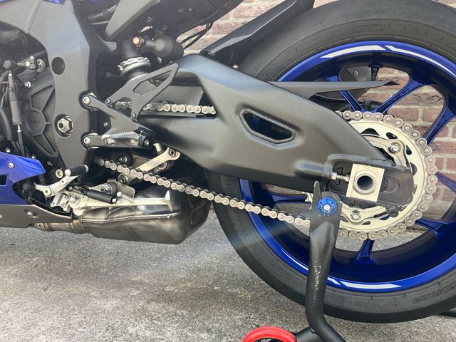 yamaha - yzf-r1