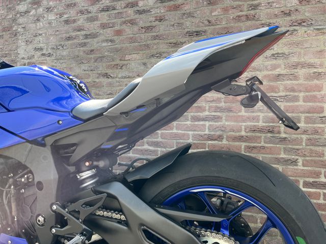 yamaha - yzf-r1