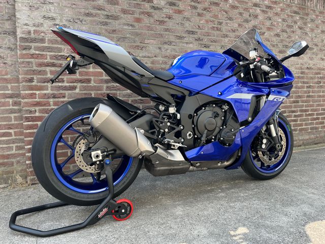yamaha - yzf-r1