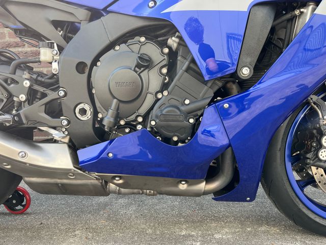 yamaha - yzf-r1