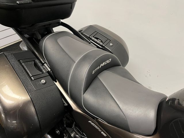 kawasaki - gtr-1400