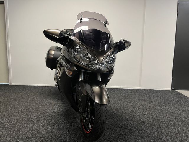 kawasaki - gtr-1400