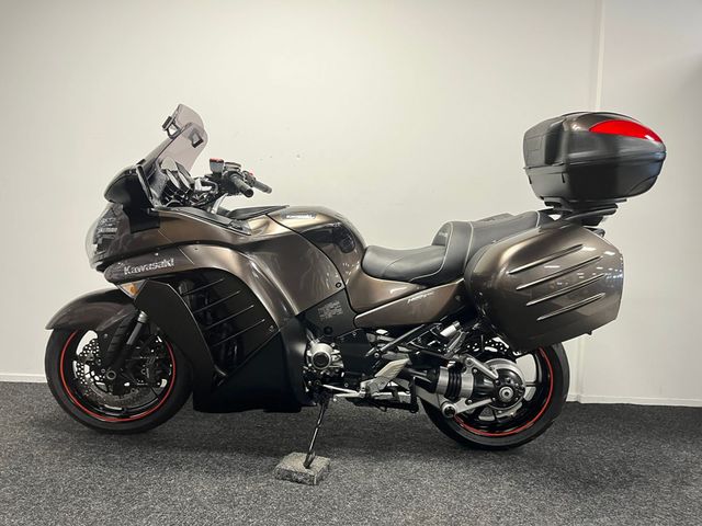 kawasaki - gtr-1400