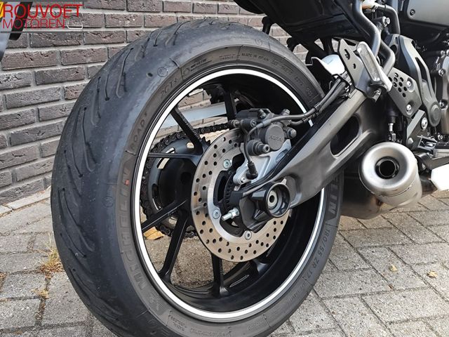 yamaha - xsr-700-abs