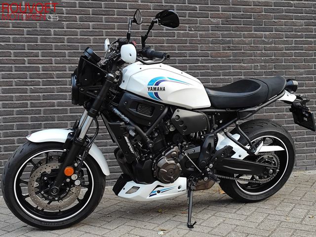 yamaha - xsr-700-abs