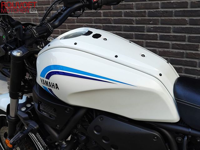 yamaha - xsr-700-abs