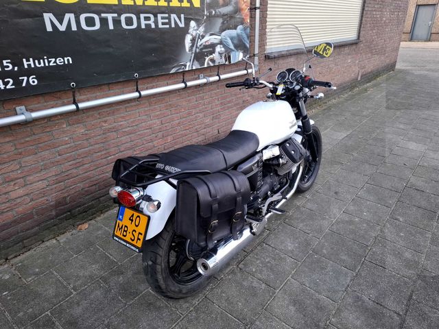 moto-guzzi - v-7-stone