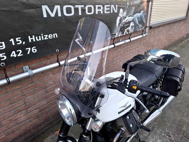 moto-guzzi - v-7-stone