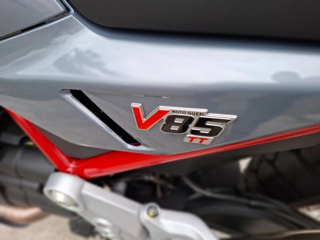 moto-guzzi - v-85-tt