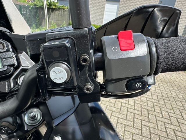 kawasaki - versys-1000-tourer