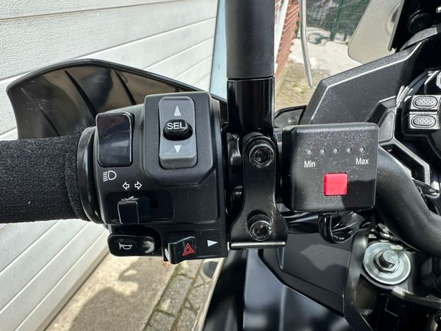 kawasaki - versys-1000-tourer