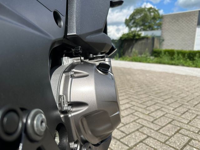 kawasaki - versys-1000-tourer