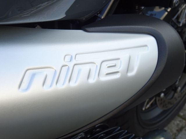 bmw - r-nine-t-pure