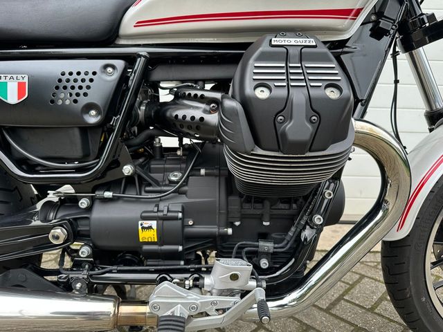 moto-guzzi - v-9-roamer