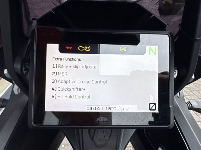 ktm - 1290-super-adventure-s