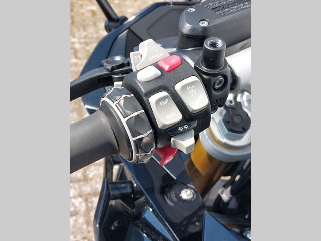 bmw - r-1200-rs