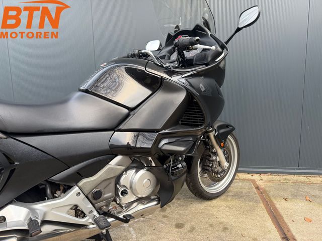 honda - nt-700-v-deauville