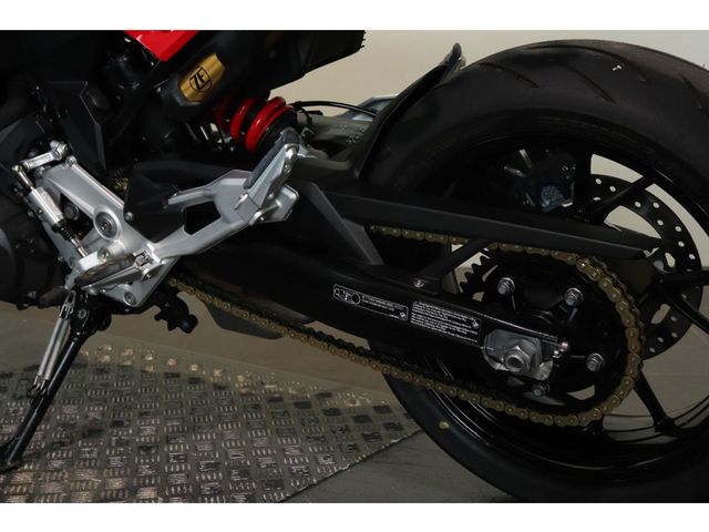 bmw - f-900-r