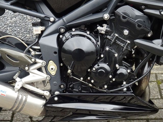 triumph - street-triple-675
