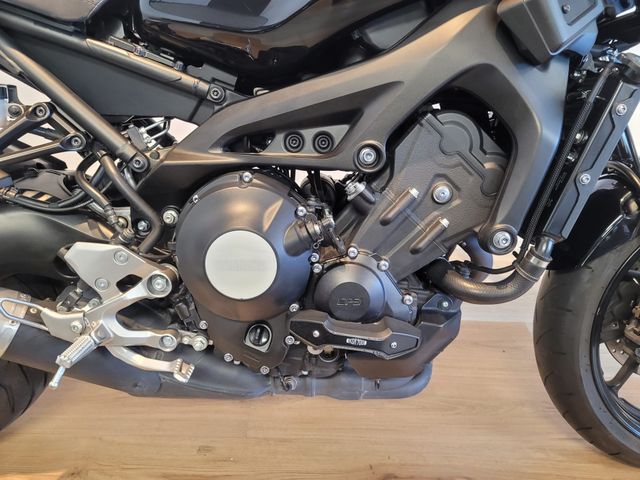yamaha - xsr-900-abs