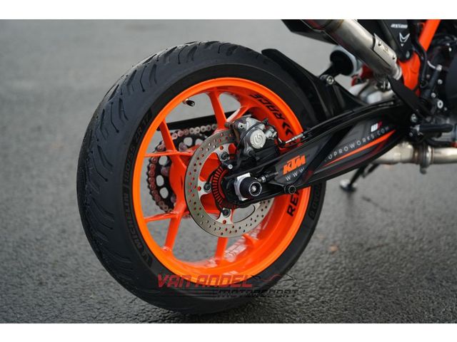 ktm - 890-duke-r