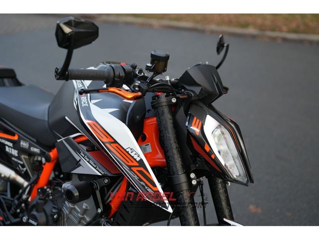 ktm - 890-duke-r
