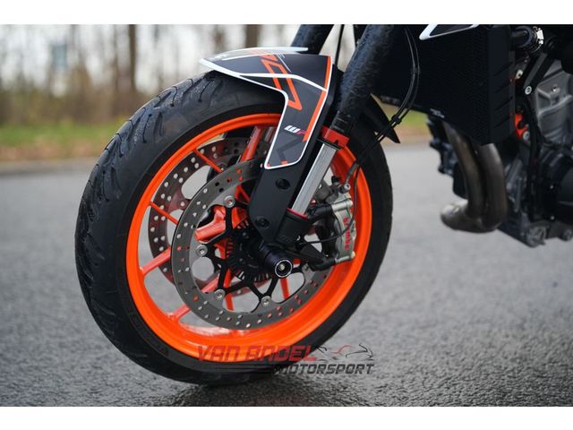 ktm - 890-duke-r