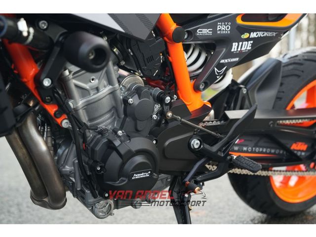 ktm - 890-duke-r
