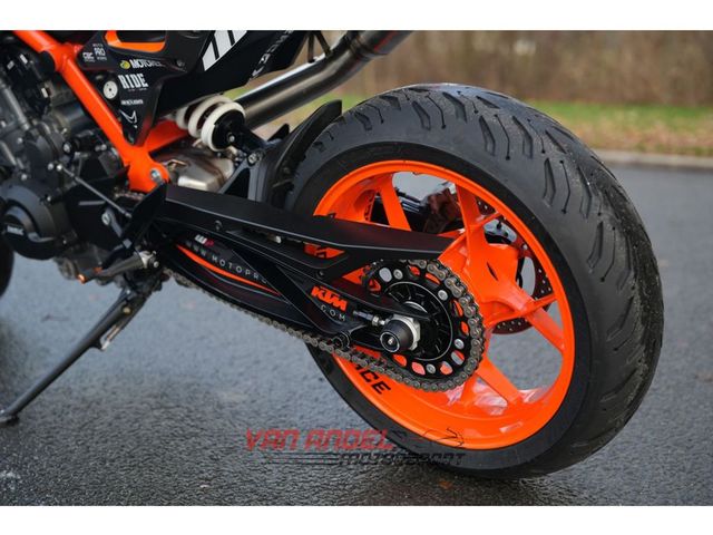 ktm - 890-duke-r