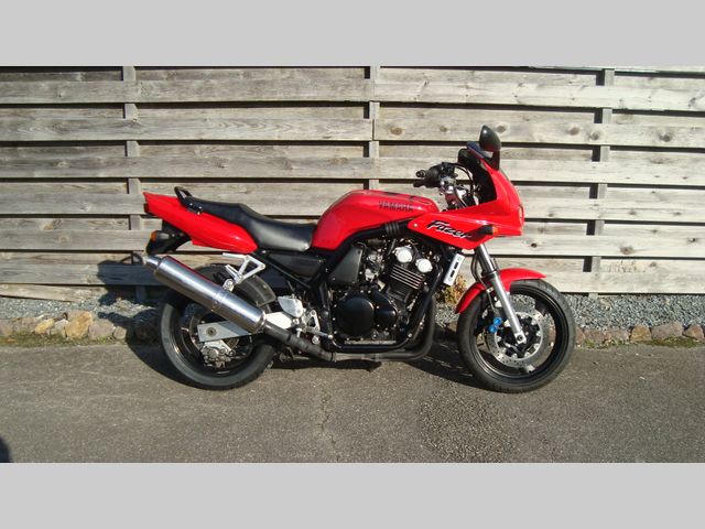 yamaha - fzs-600-fazer