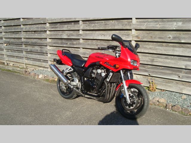 yamaha - fzs-600-fazer