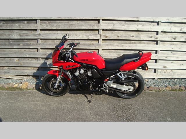 yamaha - fzs-600-fazer