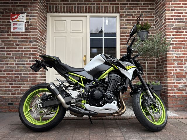 kawasaki - z900