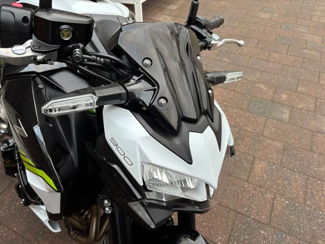 kawasaki - z900