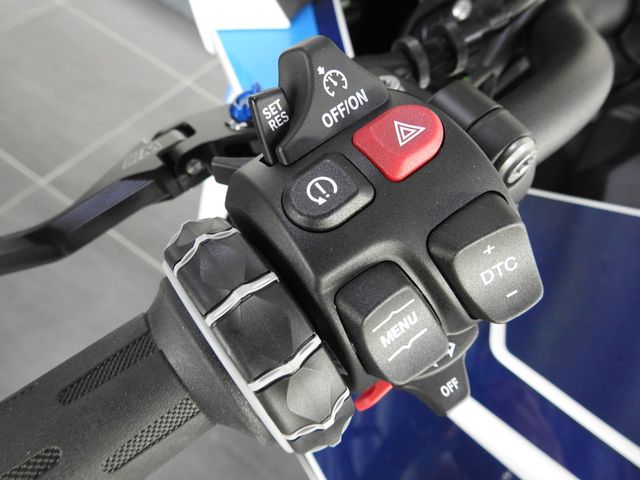 bmw - m-1000-xr