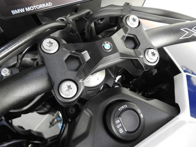 bmw - m-1000-xr