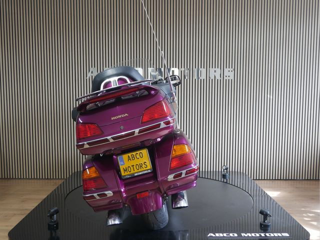 honda - gl-1800-goldwing