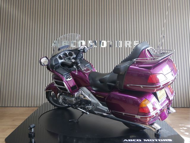 honda - gl-1800-goldwing