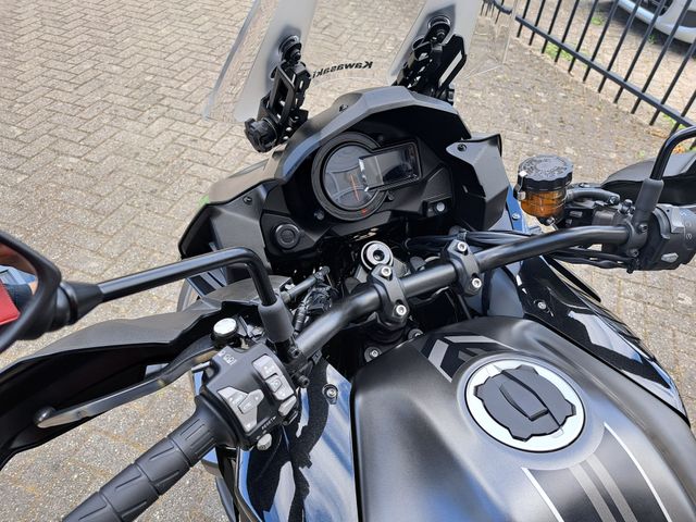kawasaki - versys-1000-grand-tourer