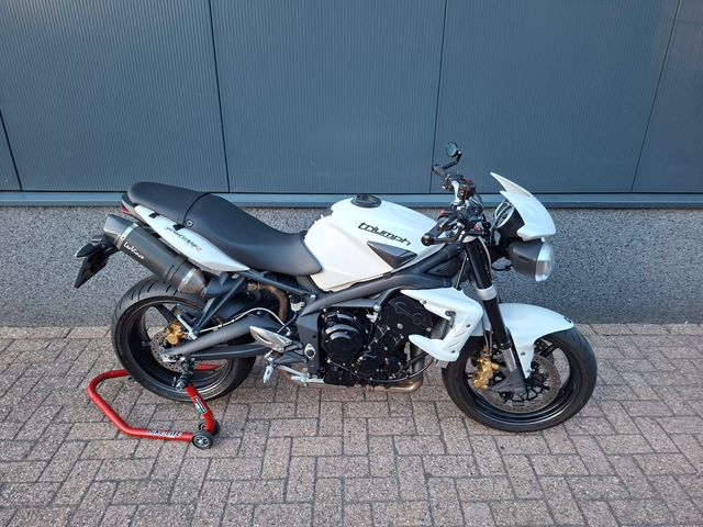 triumph - street-triple-765-r