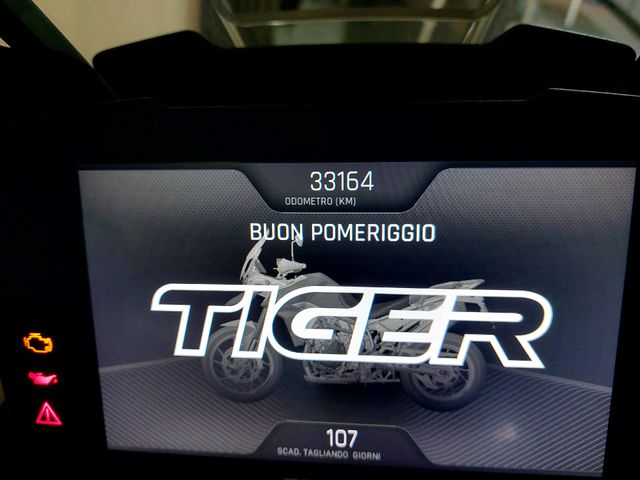 triumph - tiger-900-gt