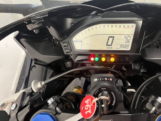 honda - cbr-1000-rr-fireblade-c-abs
