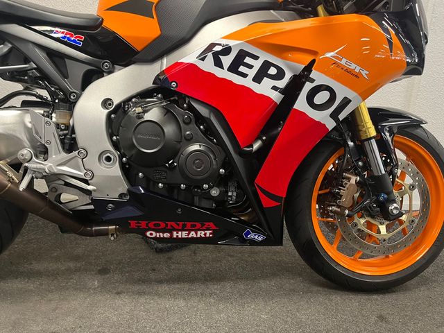 honda - cbr-1000-rr-fireblade-c-abs