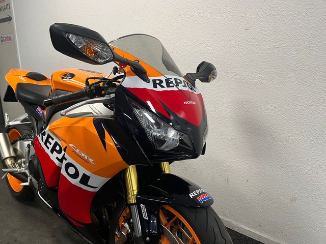 honda - cbr-1000-rr-fireblade-c-abs