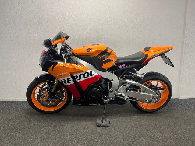 honda - cbr-1000-rr-fireblade-c-abs