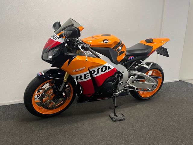 honda - cbr-1000-rr-fireblade-c-abs